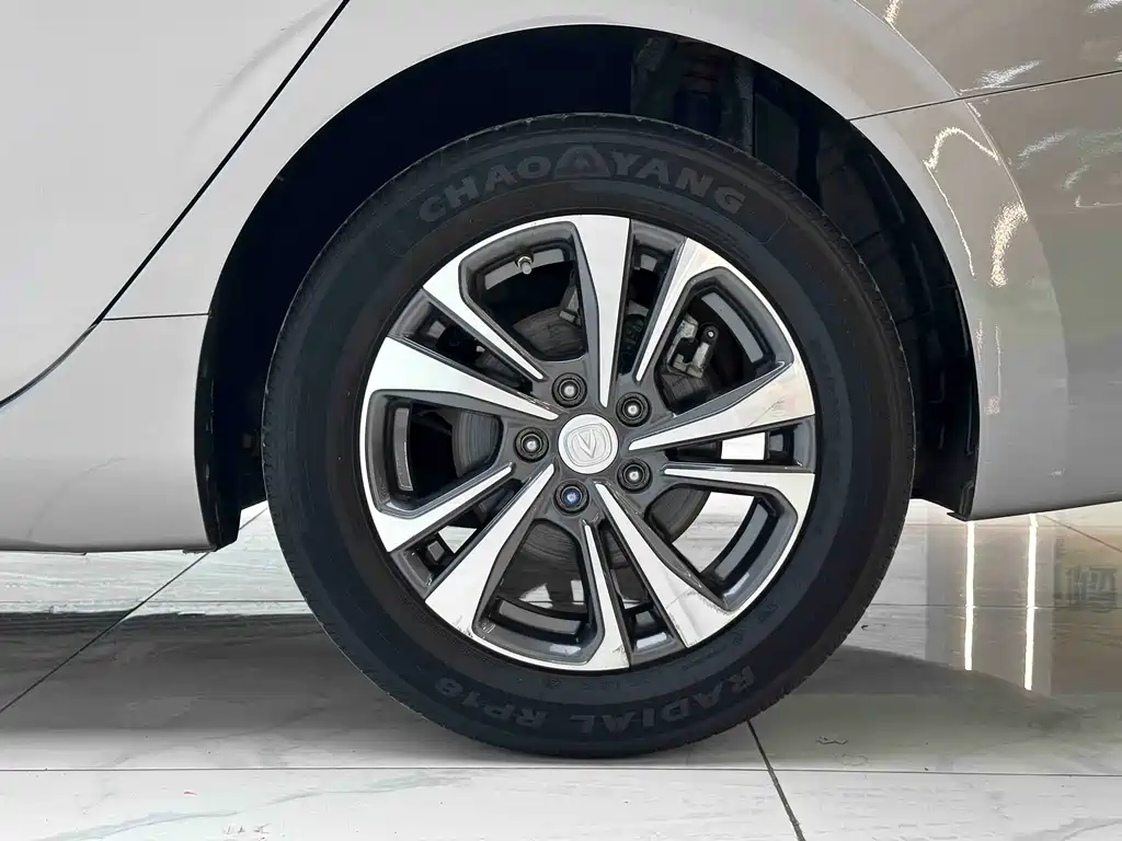 EADO 2020 PLUS Blue Whale NE 1.4T GDI DCT Premium Type купить на сайте DeffCars