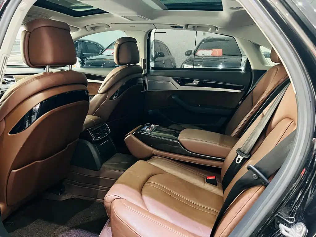 Audi A8 2014 A8L 45 TFSI quattro comfort type купить на сайте DeffCars