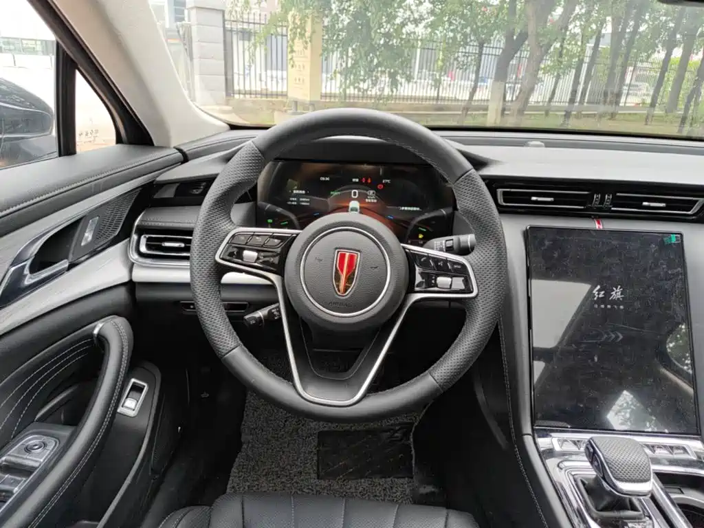 Hongqi H5 PHEV 2025 170 super hybrid version купить на сайте DeffCars