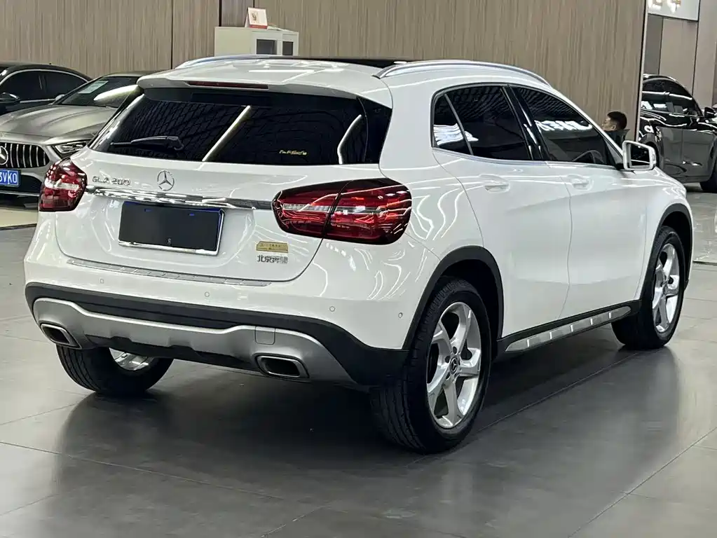 Mercedes-Benz GLA 2019 GLA 200 Dynamic купить на сайте DeffCars