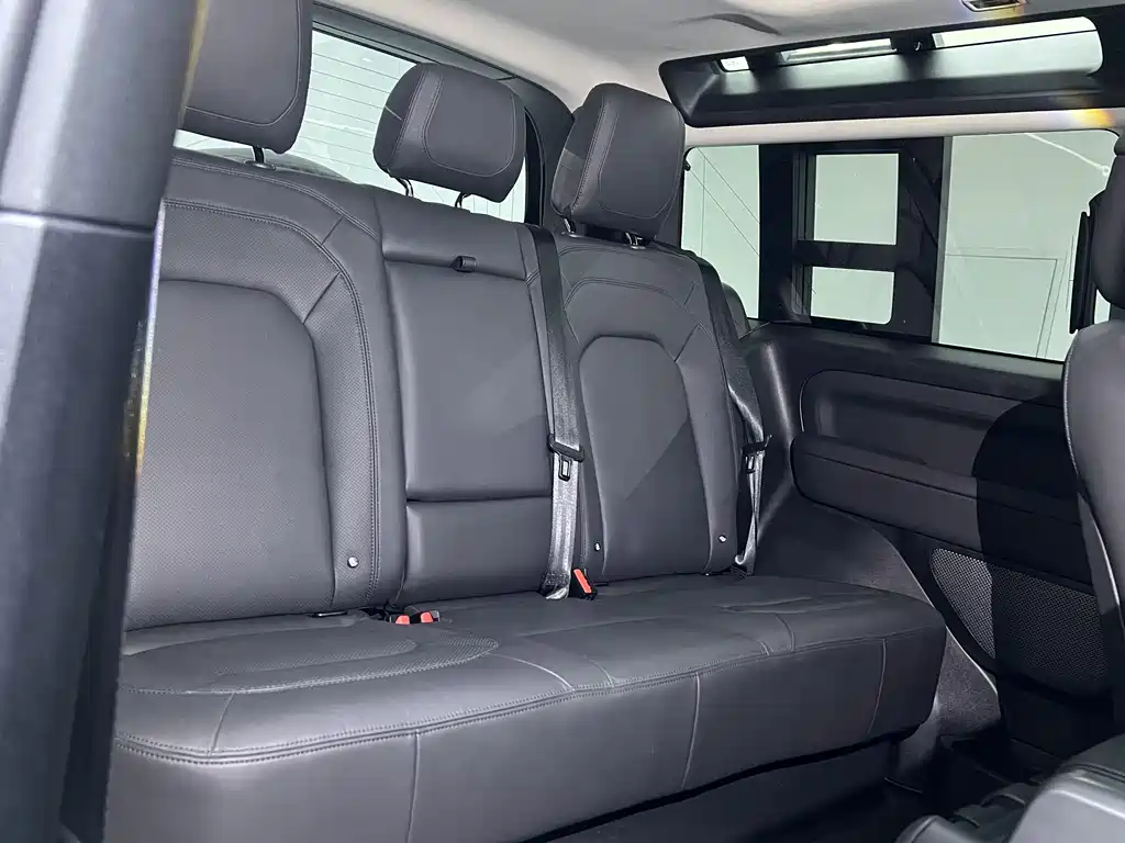 Land Rover Defender 2023 facelift 90 3.0T P400 XS купить на сайте DeffCars