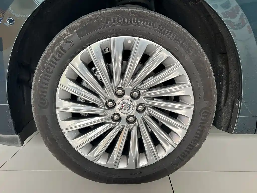Century 2023 2.0T four-seater private version купить на сайте DeffCars