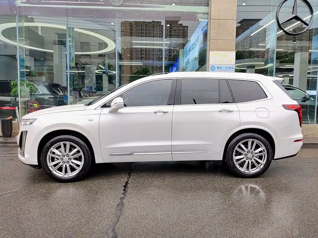 Cadillac XT6 2021 28T Six Seater Luxury Edition купить на сайте DeffCars