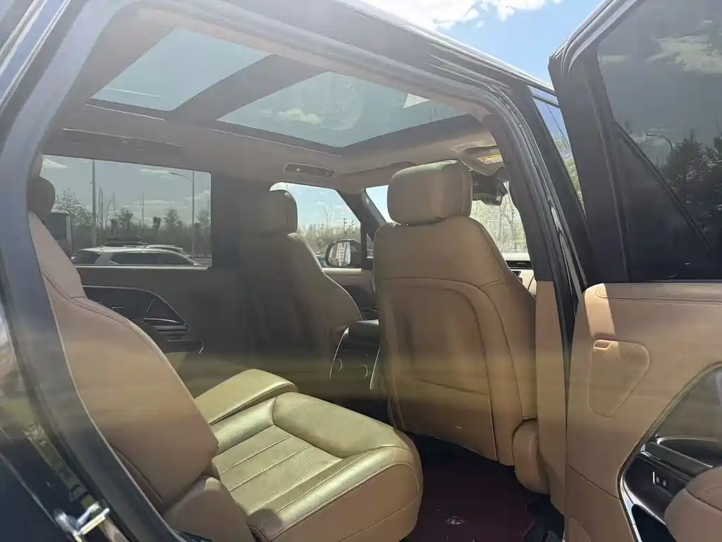 Range Rover 2023 3.0 L6 400PS Seven-seater Extended Edition купить на сайте DeffCars