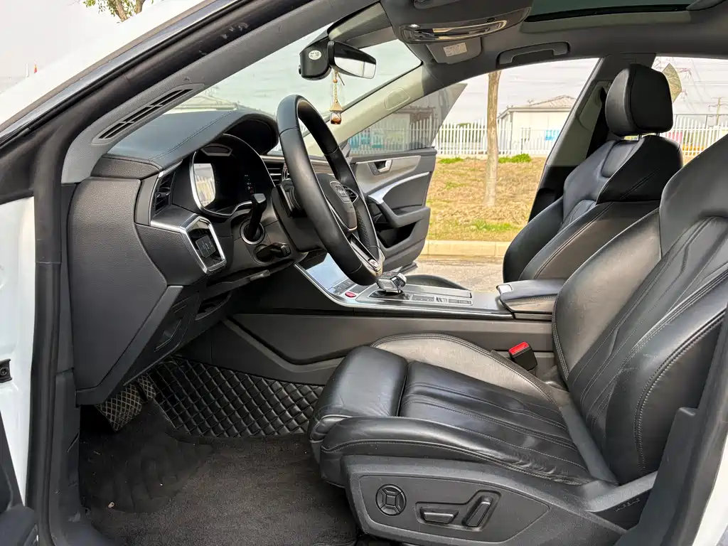 Audi A7 2021 45 TFSI Premium Selection купить на сайте DeffCars