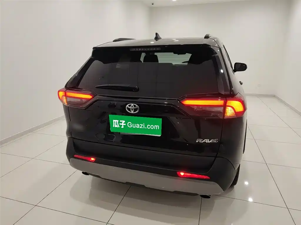 RAV4 Rongfang 2023 2.0L CVT two-wheel drive fashion Plus version купить на сайте DeffCars