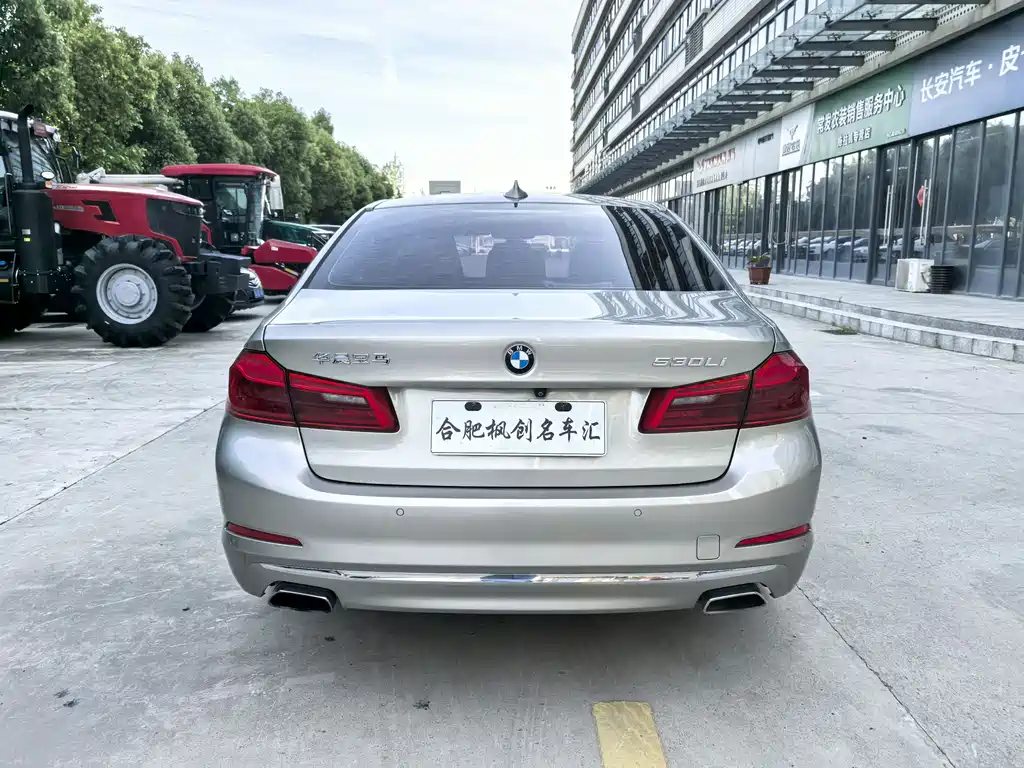 BMW 5 Series 2018 Facelift 530Li Exclusive Luxury Package купить на сайте DeffCars