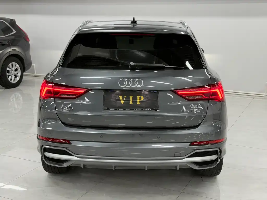 Audi Q3 2023 35 TFSI Fashionable and Dynamic (1.4T) купить на сайте DeffCars