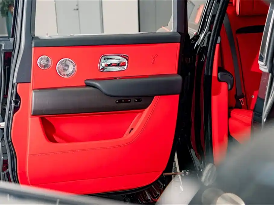 Cullinan 2024 four-seat version купить на сайте DeffCars