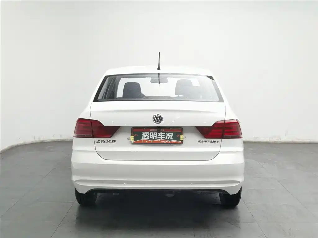 Santana 2019 1.5L Manual Fashion Edition National VI купить на сайте DeffCars