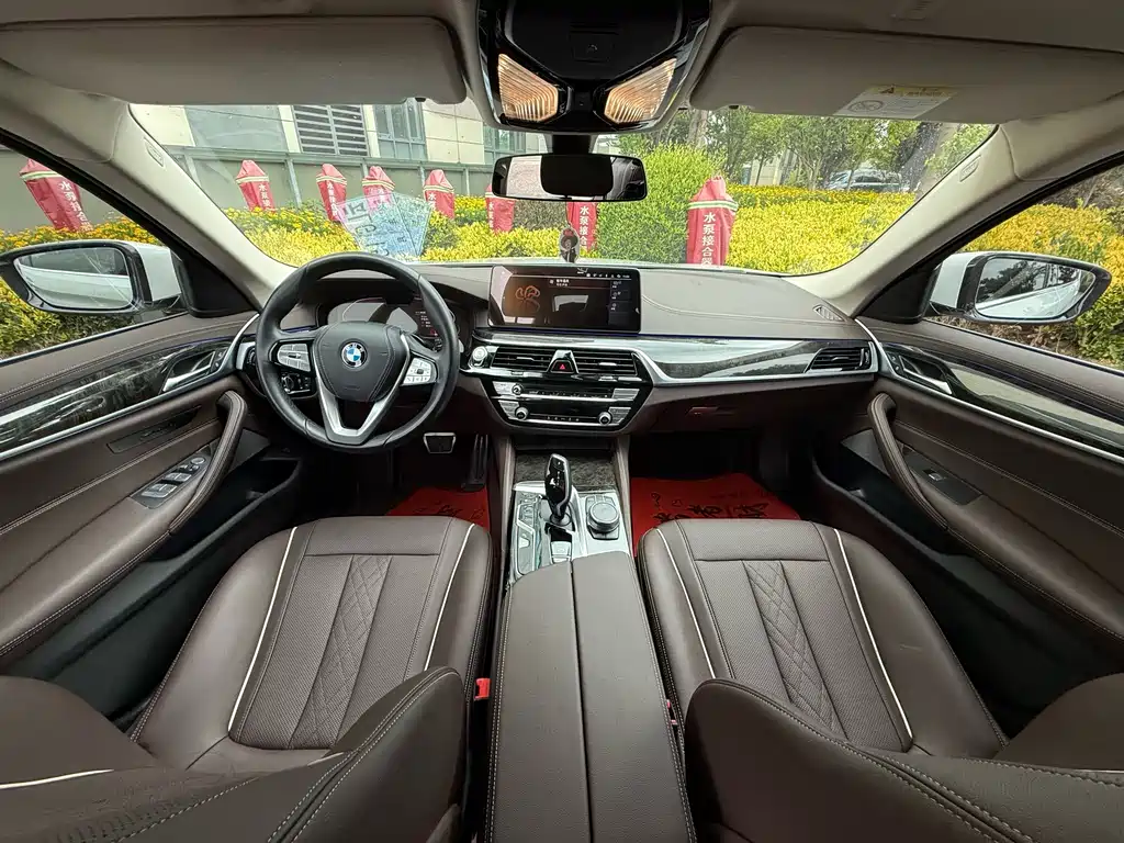 BMW 5 Series 2021 525Li Luxury Package купить на сайте DeffCars