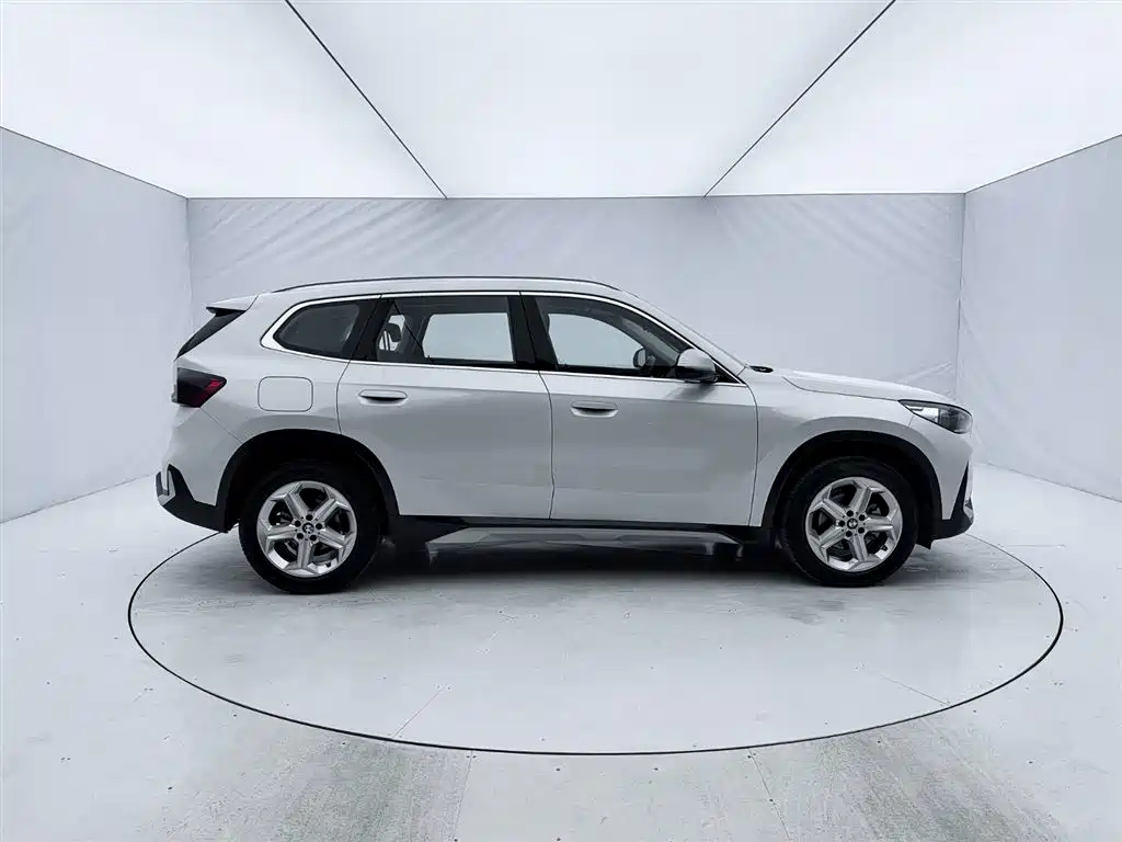 BMW X1 2023 sDrive20Li X Design Package купить на сайте DeffCars