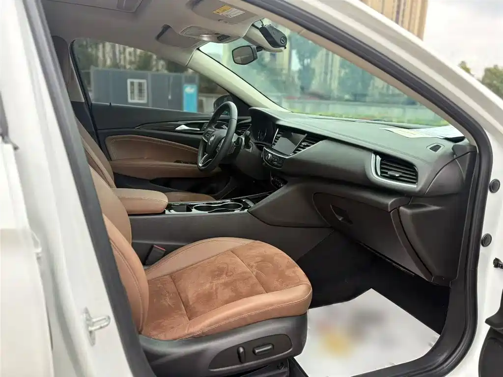 Regal 2020 552T luxury model купить на сайте DeffCars
