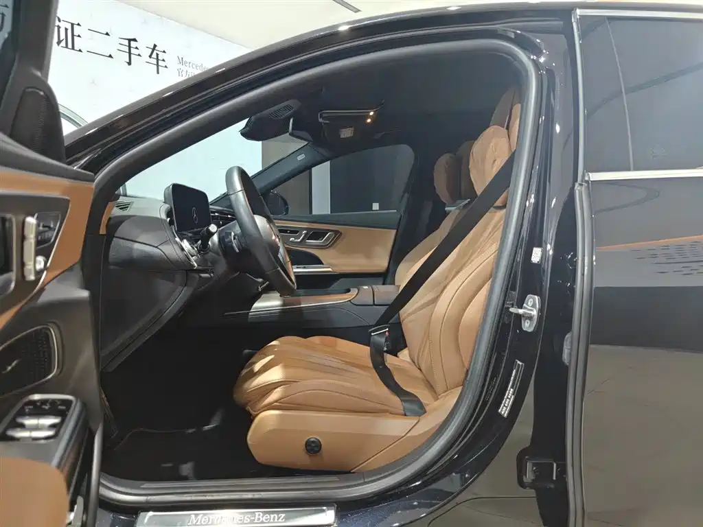 Mercedes-Benz E-Class New Energy 2024 E 350 e L plug-in hybrid sedan купить на сайте DeffCars