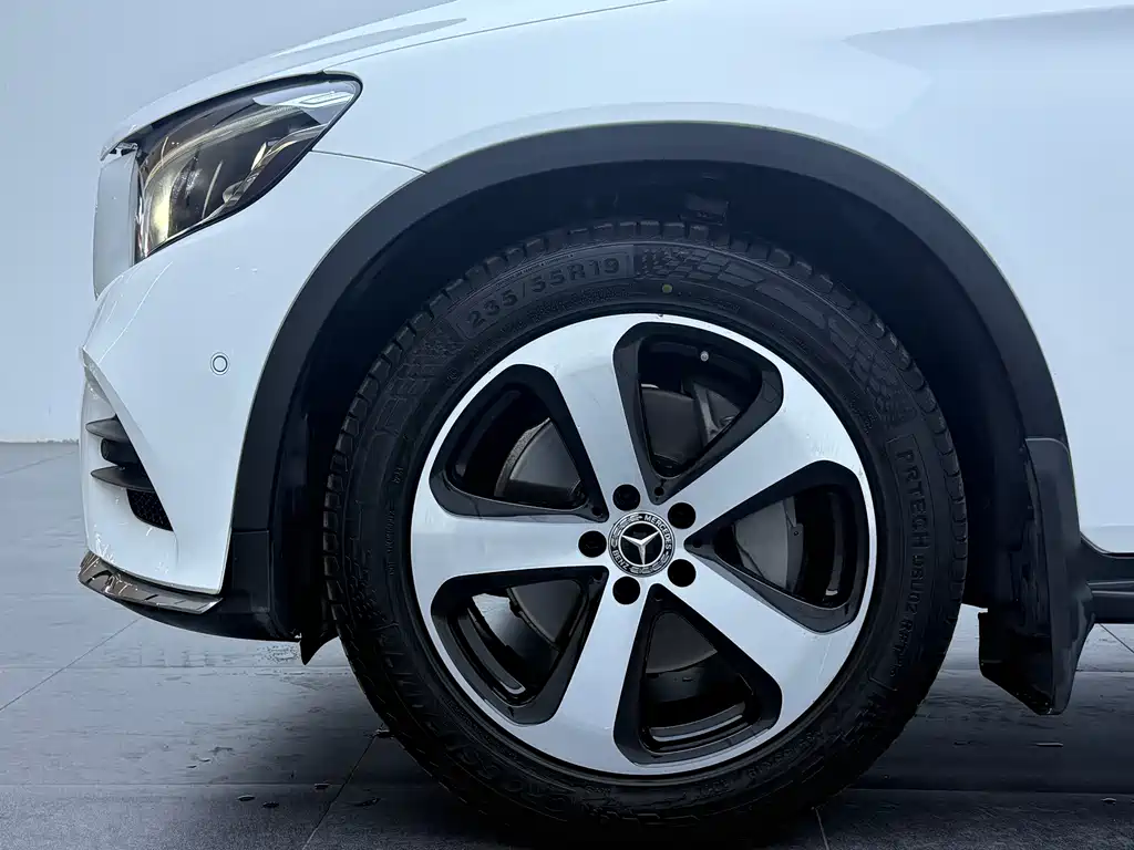 Mercedes-Benz GLC 2018 facelift GLC 260 4MATIC luxury model купить на сайте DeffCars