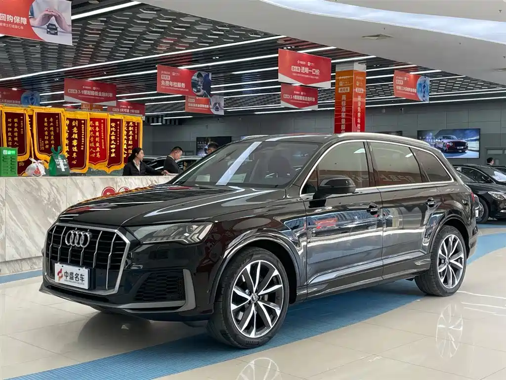 Audi Q7 2022 55 TFSI quattro S line sports купить на сайте DeffCars