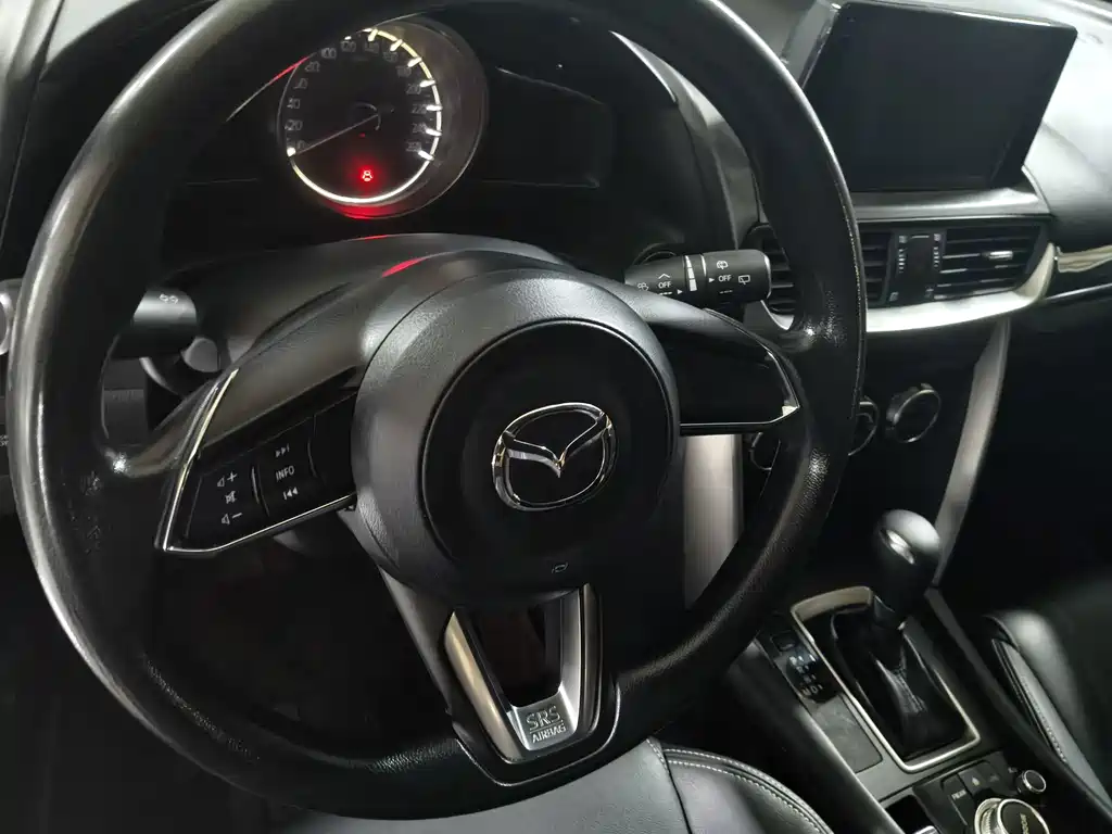 Mazda CX-4 2018 2.0L automatic two-wheel drive Blue Sky Vibrant Edition National V купить на сайте DeffCars