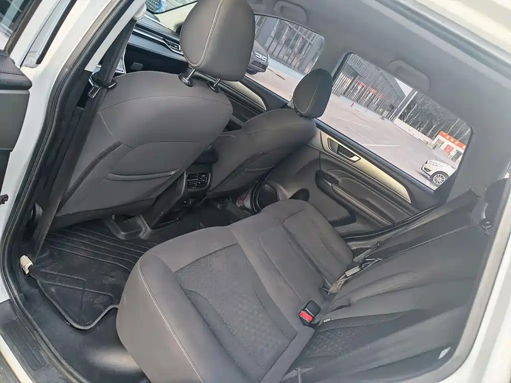Haval M6 2021 PLUS 1.5T DCT Elite Intelligent Connected Model купить на сайте DeffCars