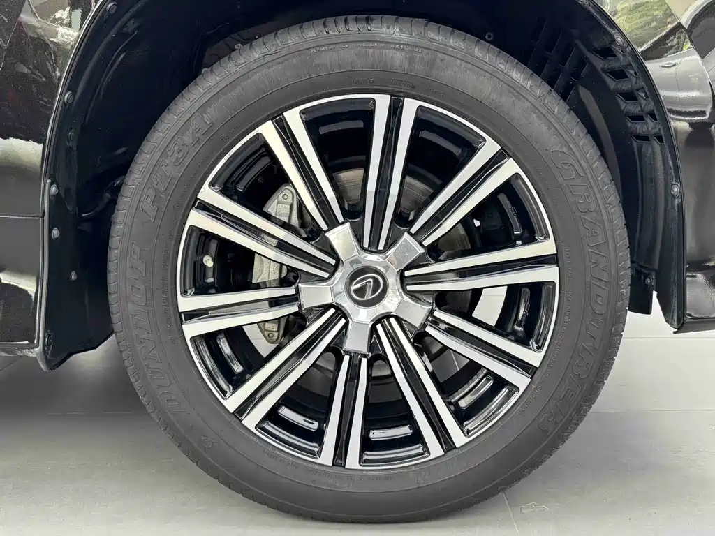 Lexus LX 2019 570 Premium Luxury Edition купить на сайте DeffCars