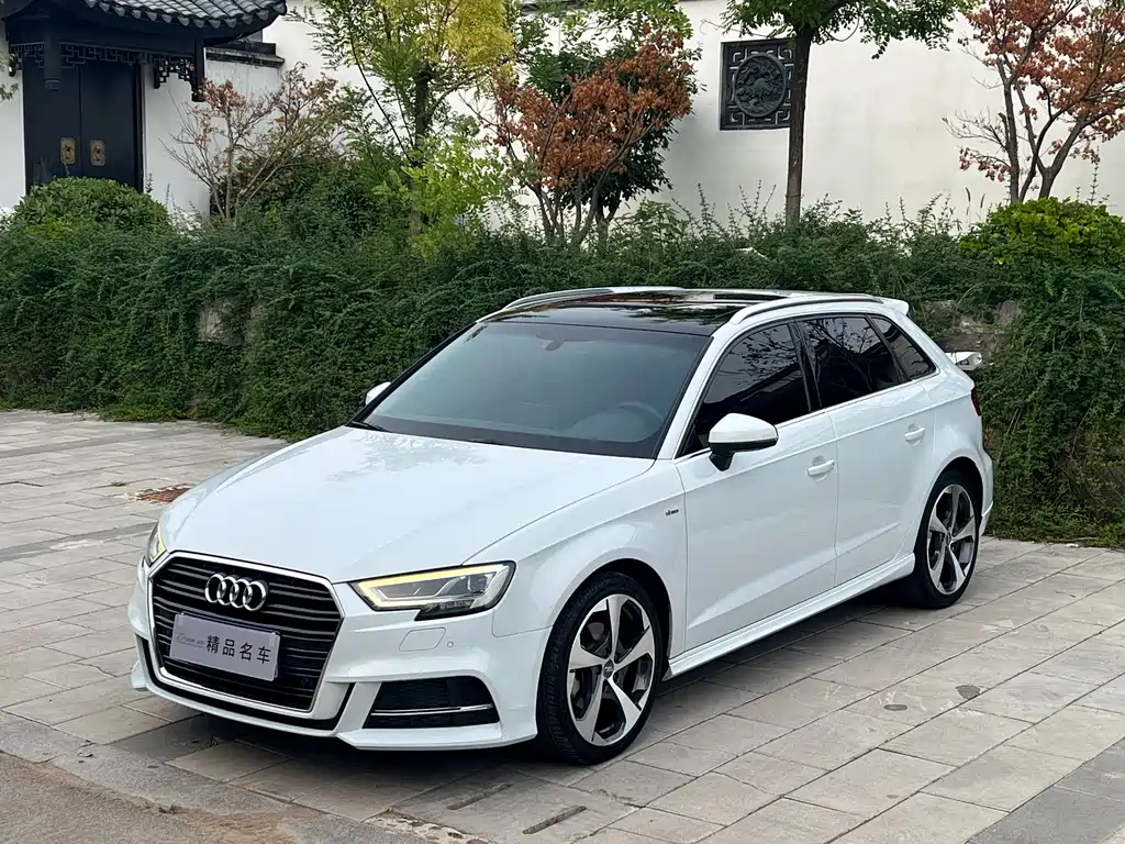 Audi A3 2019 Sportback 35 TFSI Sports National VI купить на сайте DeffCars