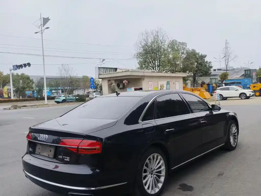 Audi A8 2014 A8L 45 TFSI quattro comfort type купить на сайте DeffCars