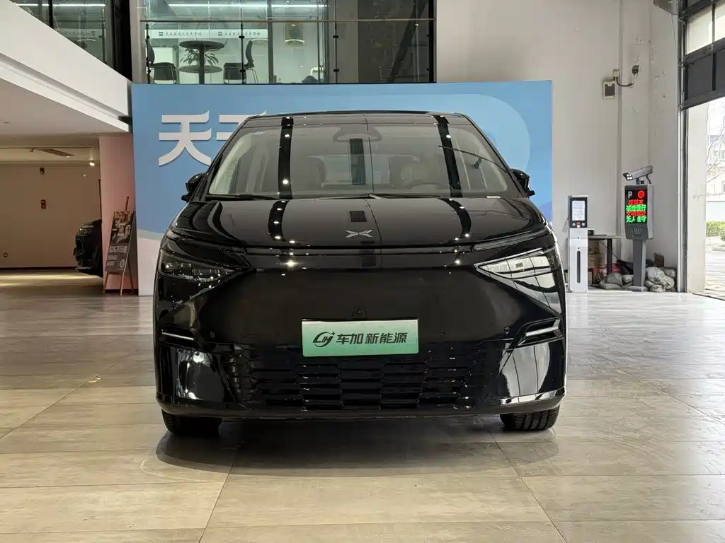 Xpeng X9 2025 pure electric 740 long battery life Max купить на сайте DeffCars
