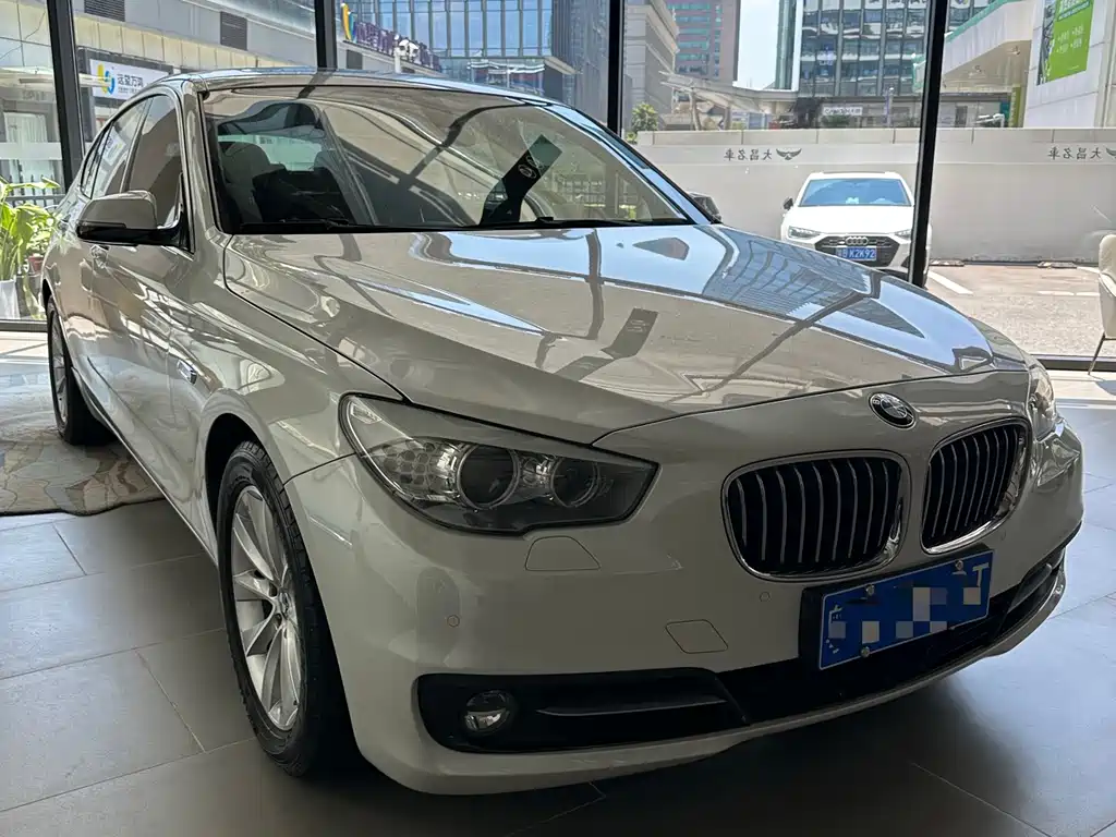 BMW 5 Series GT 2014 528i Leading Model купить на сайте DeffCars