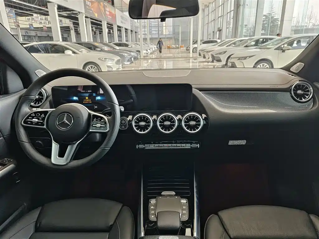 Mercedes-Benz GLA 2020 GLA 200 купить на сайте DeffCars
