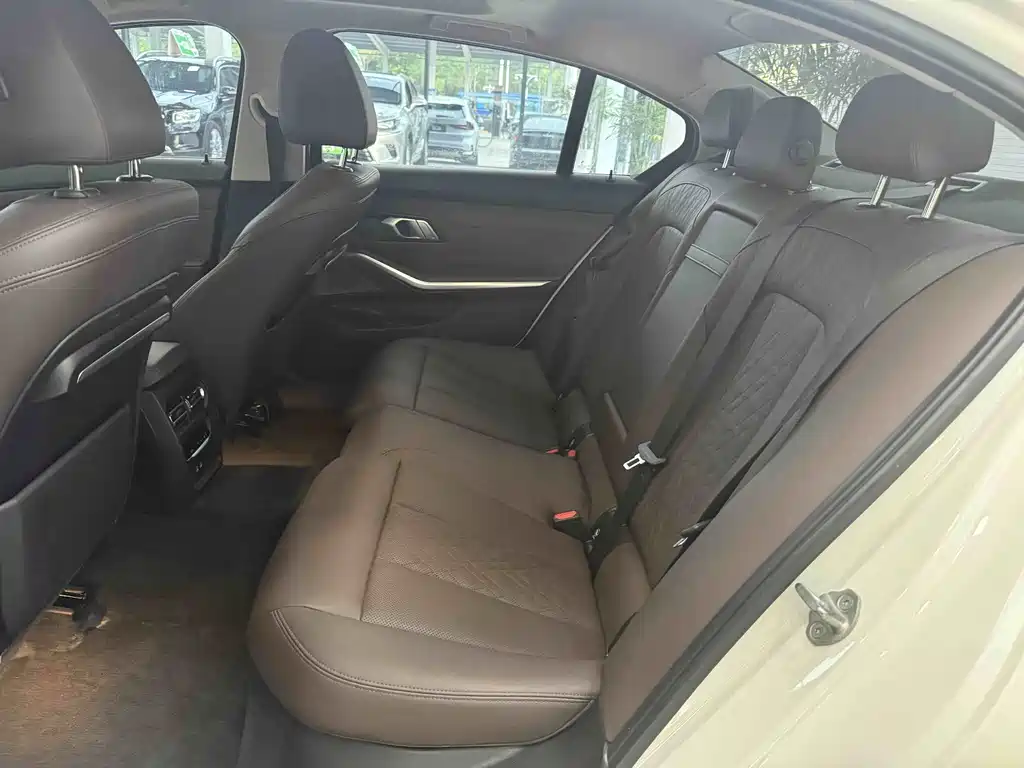 BMW 3 Series 2022 320Li M Sports Package купить на сайте DeffCars