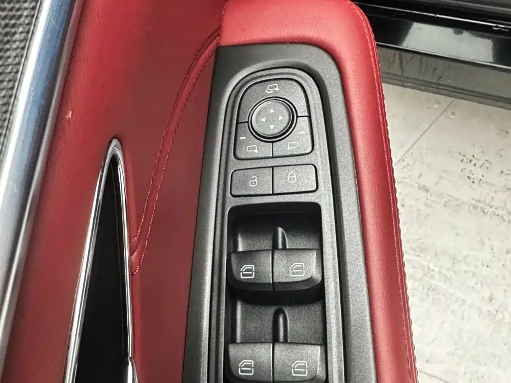 Jietu X70 PLUS 2023 model 1.5T DCT Brave PLUS 5 seats купить на сайте DeffCars