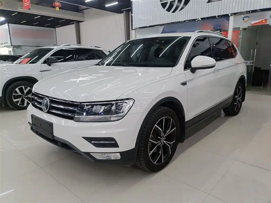Tiguan L 2019 facelift 330TSI automatic two-wheel drive smart luxury version National VI купить на сайте DeffCars