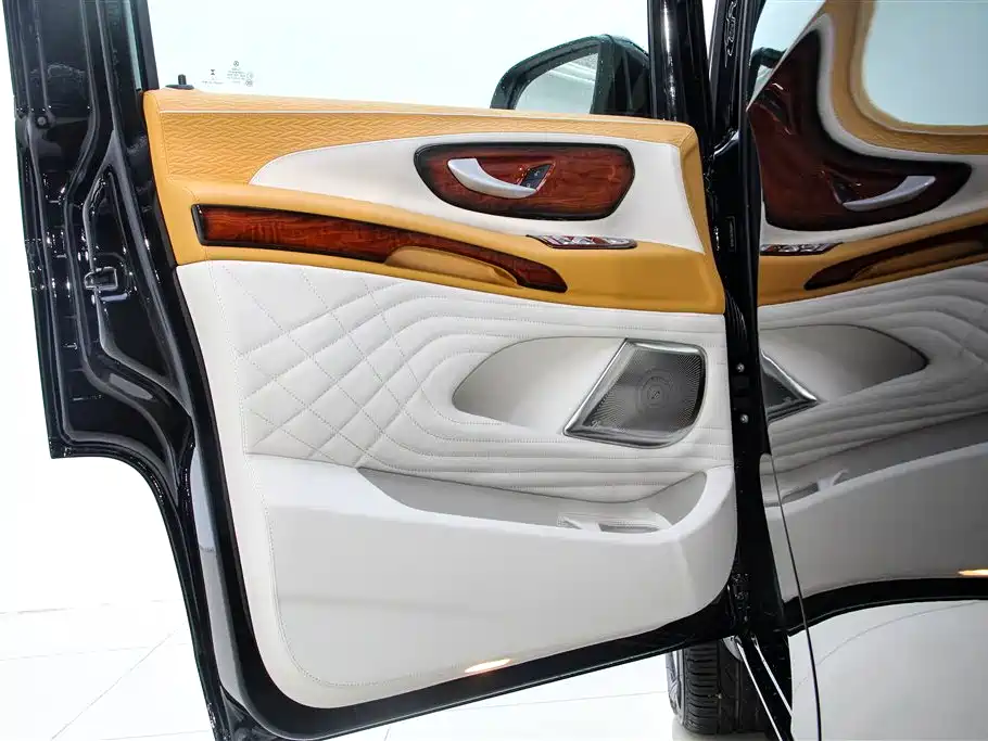 Vito 2023 2.0T Elite Edition 7 seats купить на сайте DeffCars