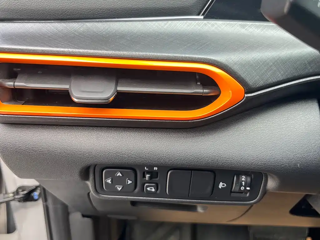 Changan UNI-T 2023 second generation 1.5T premium model купить на сайте DeffCars