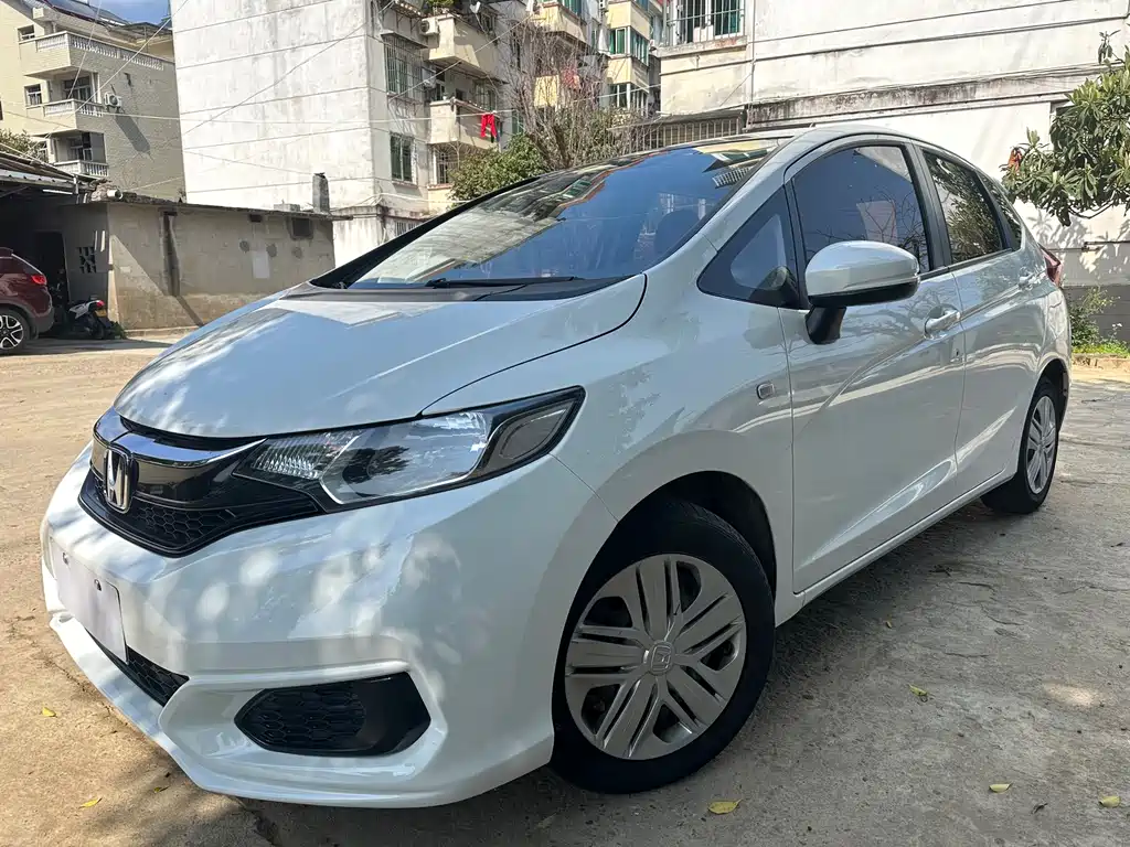 Fit 2018 1.5L CVT Comfort Edition купить на сайте DeffCars