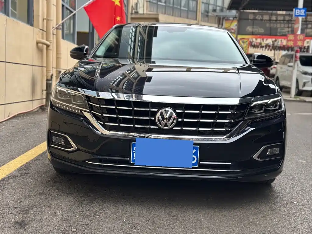 Passat 2021 330TSI Deluxe Edition купить на сайте DeffCars