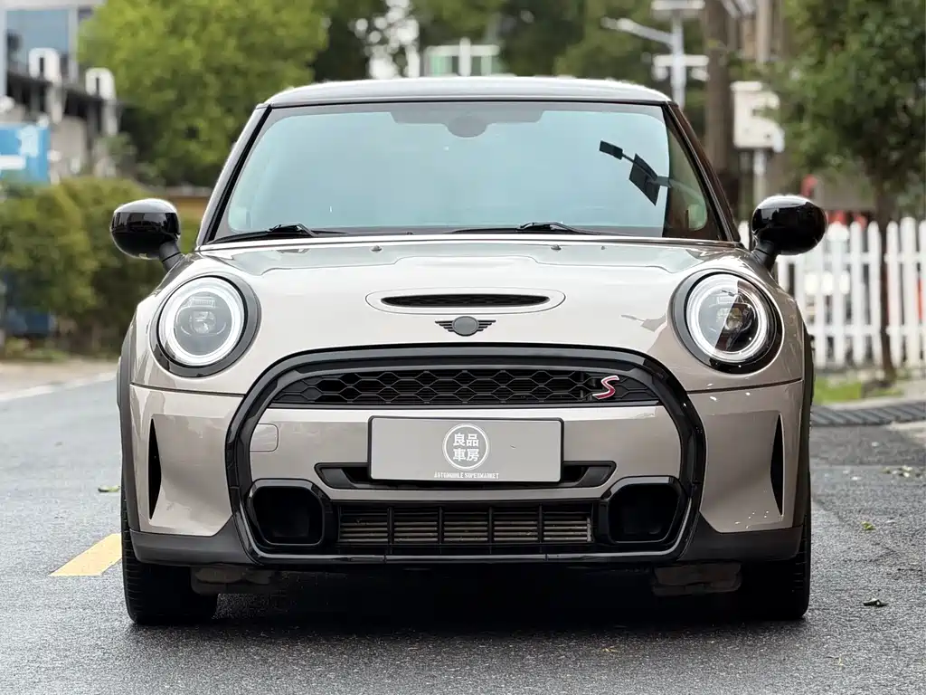 MINI 2022 2.0T COOPER S Classic купить на сайте DeffCars