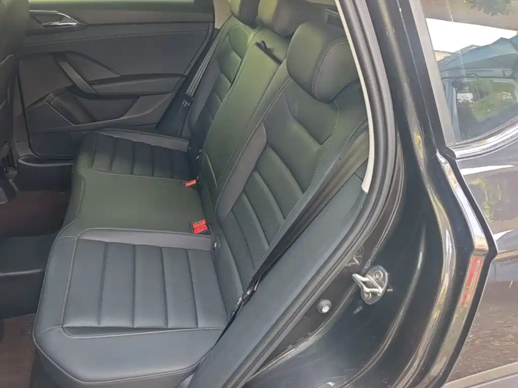 THARU 2021 330TSI four-wheel drive luxury version PLUS купить на сайте DeffCars