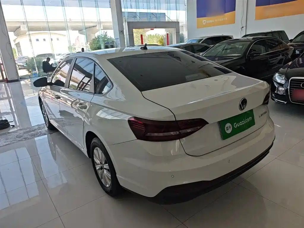 Lavida 2023 facelift 1.5L automatic Deyi version купить на сайте DeffCars