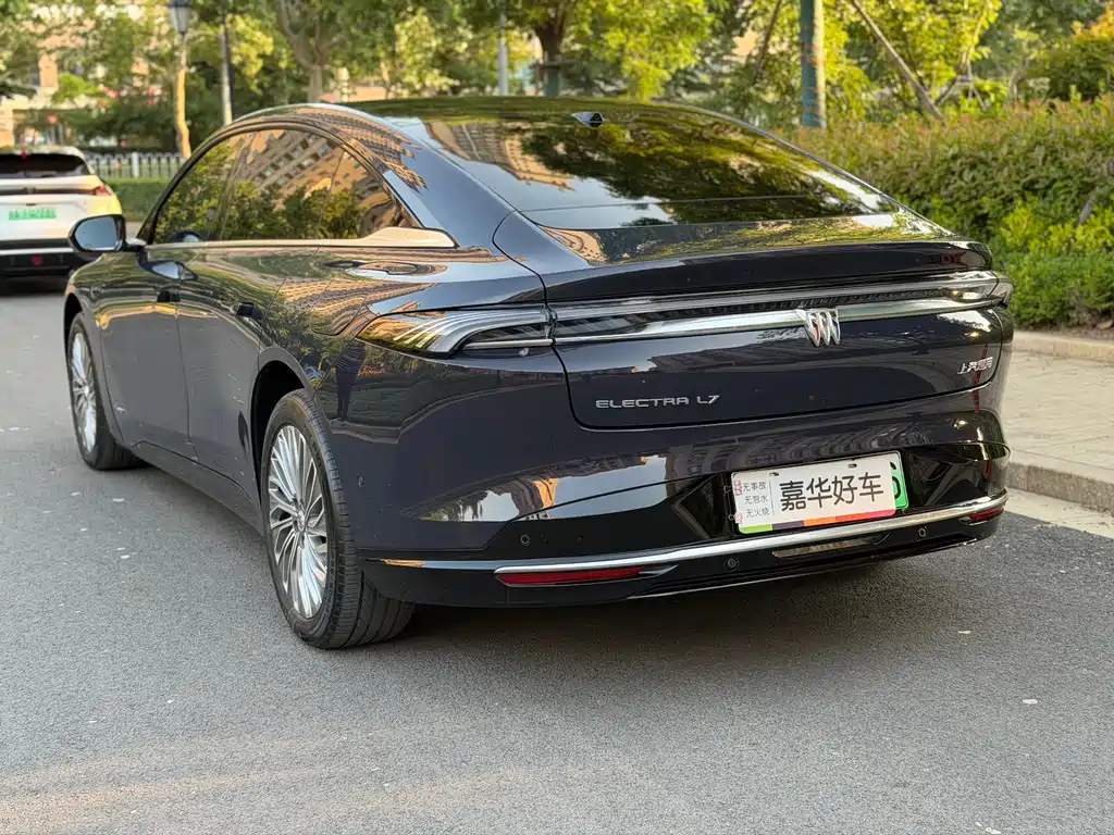 Buick Zhijing L7 2025 Aivia купить на сайте DeffCars