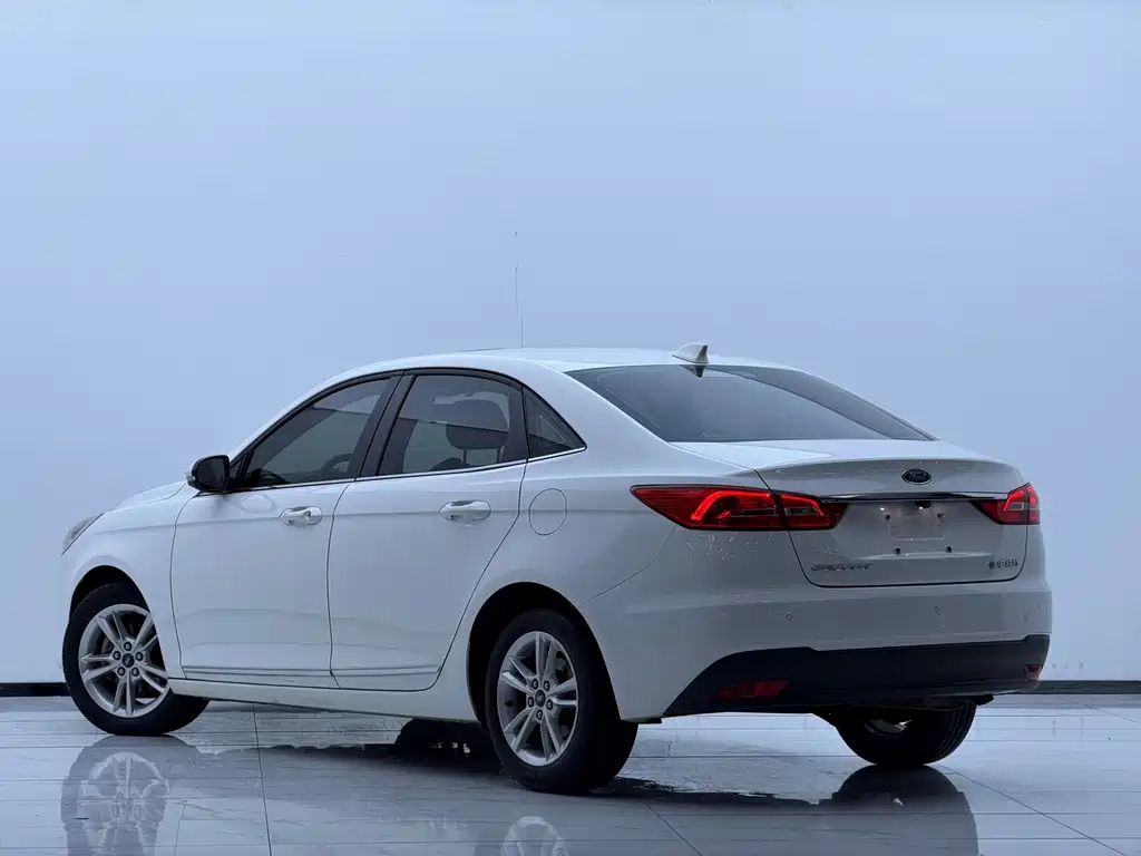 Forex 2019 facelift 1.5L automatic enjoyment type National V купить на сайте DeffCars