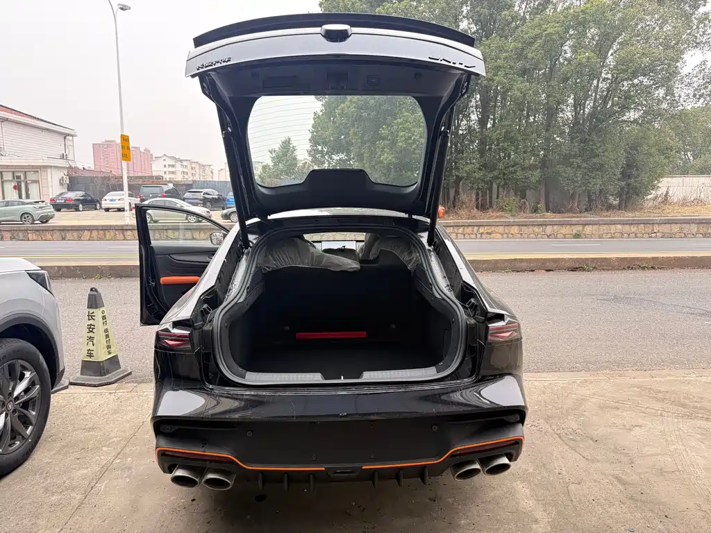 Changan UNI-V 2025 third generation 2.0T powerful model купить на сайте DeffCars