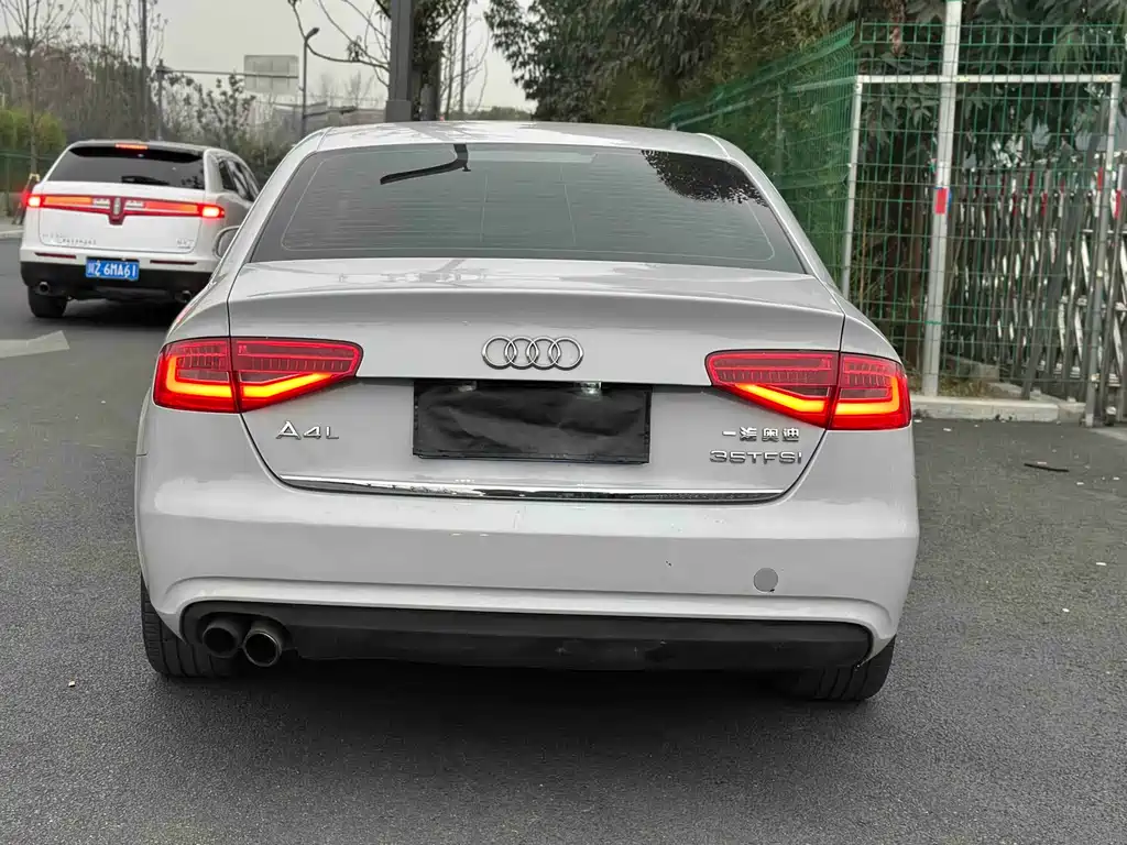 Audi A4L 2016 35 TFSI Collector's Edition S line Comfort купить на сайте DeffCars
