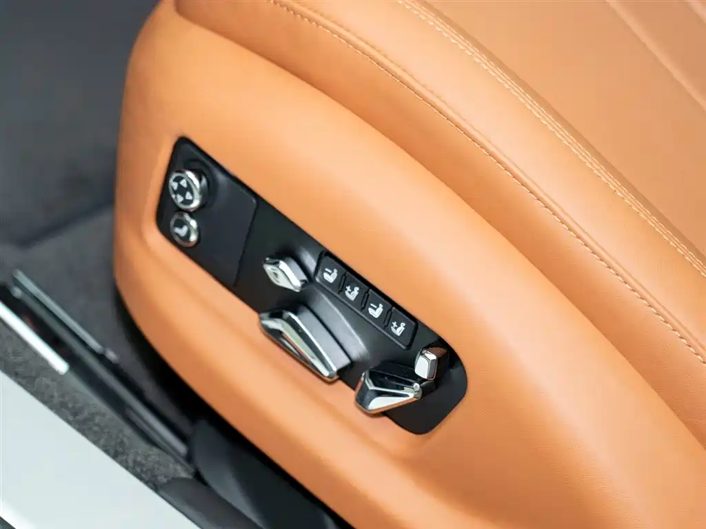 Flying Spur 2022 4.0T V8 Standard Edition купить на сайте DeffCars