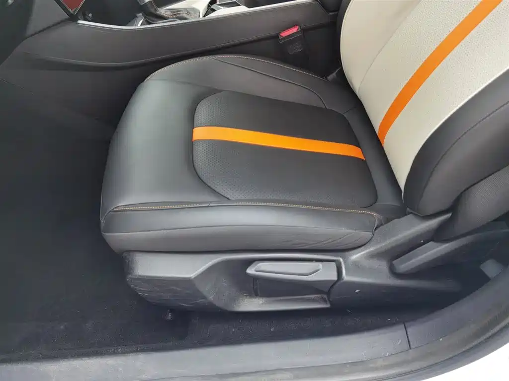 Yixuan 2023 Mach Edition 1.5L Automatic Wind Chasing Edition купить на сайте DeffCars