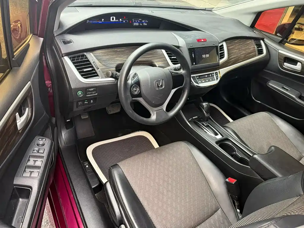 Jade 2017 1.8L automatic comfort version 5 seats купить на сайте DeffCars
