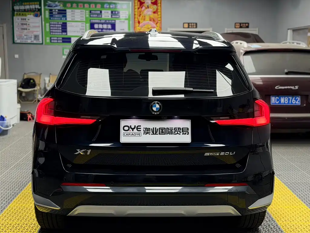 BMW X1 2023 sDrive20Li X Design Package купить на сайте DeffCars