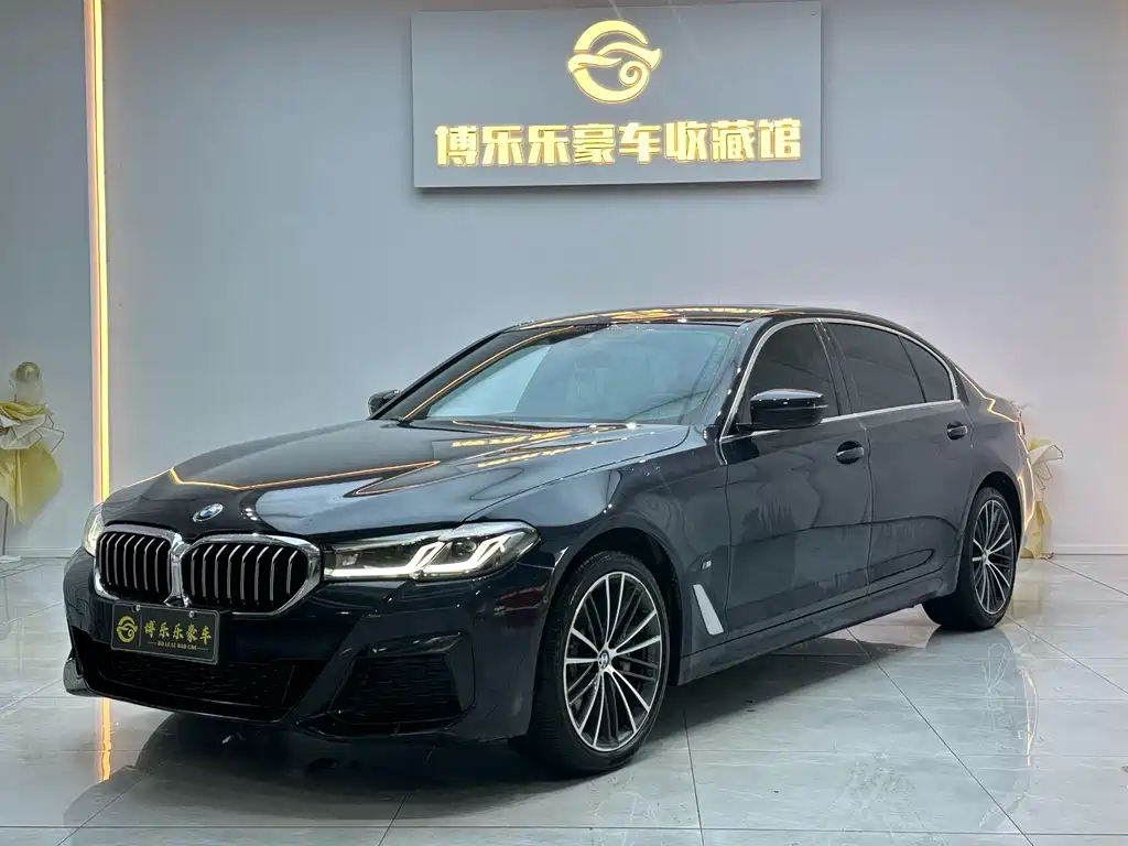 BMW 5 Series 2023 530Li Leading M Sports Package купить на сайте DeffCars