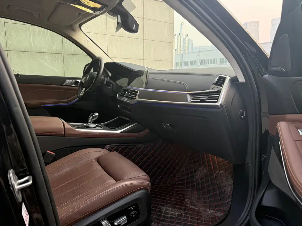 BMW X7 2022 xDrive40i Leading Luxury Package купить на сайте DeffCars