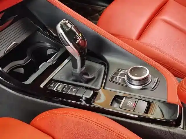 BMW X2 2021 sDrive25i leading M sports package купить на сайте DeffCars