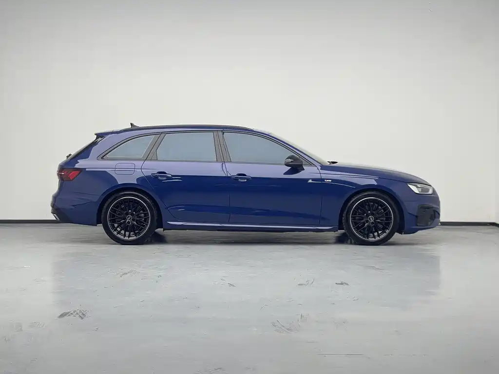 Audi A4 imported 2022 Avant 40 TFSI luxury and dynamic model купить на сайте DeffCars